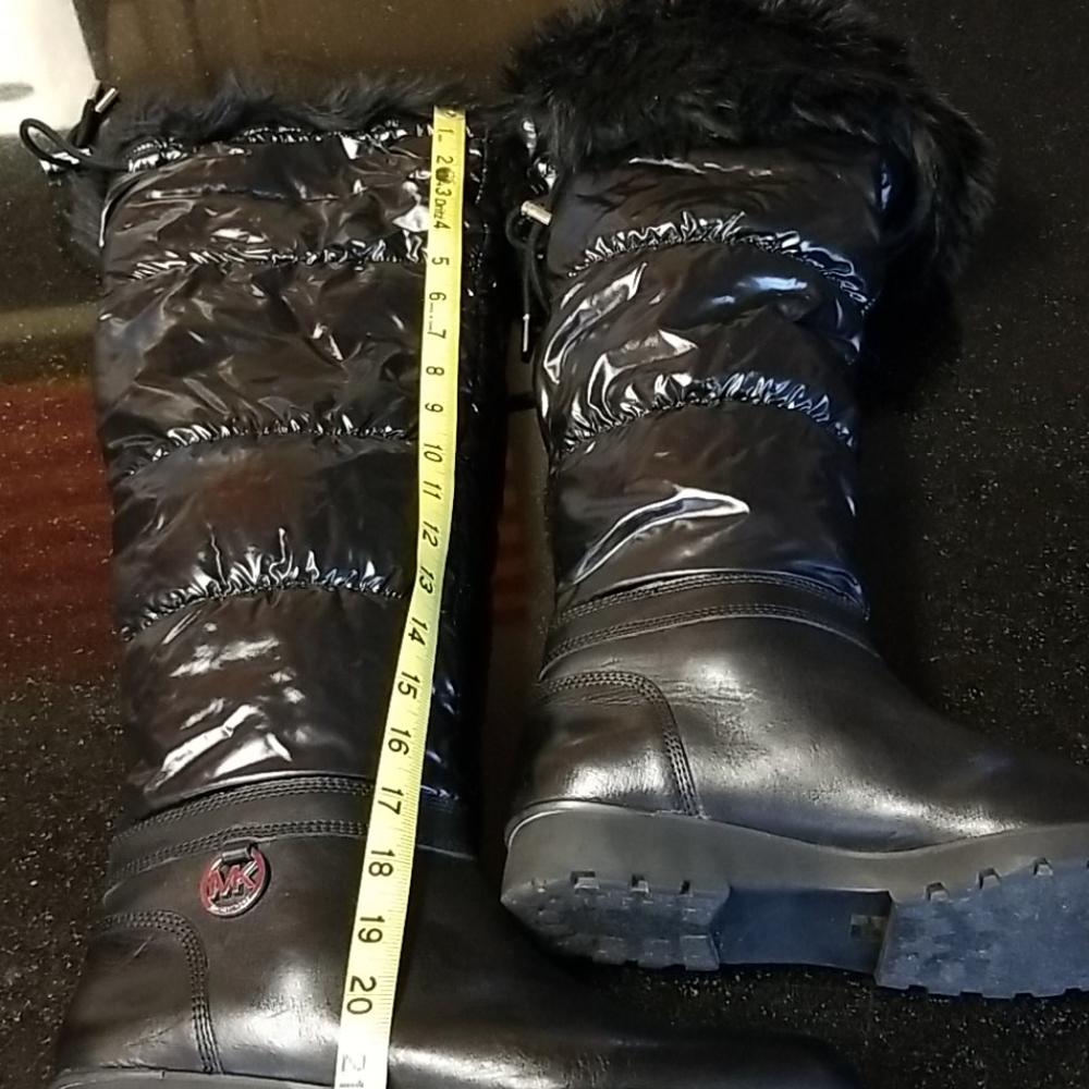 Michael Kors Boot - Picture 9 of 11